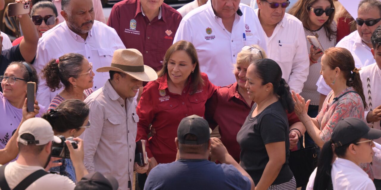 Supervisa Rocío Nahle rehabilitación de la carretera Acayucan–Soteapan