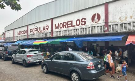 Invitan a pláticas de salud, seguridad y medio ambiente en mercados de Coatzacoalcos