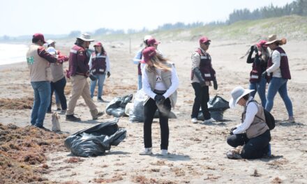 Refuerzan limpieza de Playa Chalchihuecan rumbo a Semana Santa