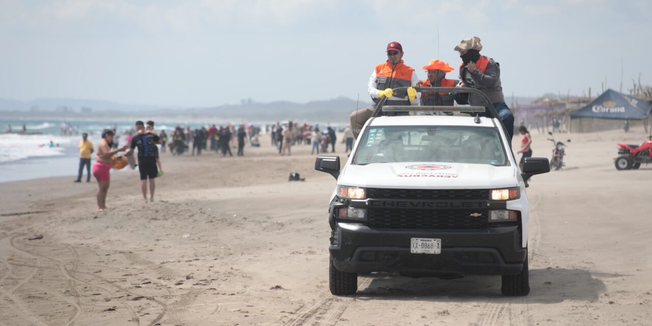 Lista y en óptimas condiciones, playa de Chachalacas recibe a turistas en Semana Santa