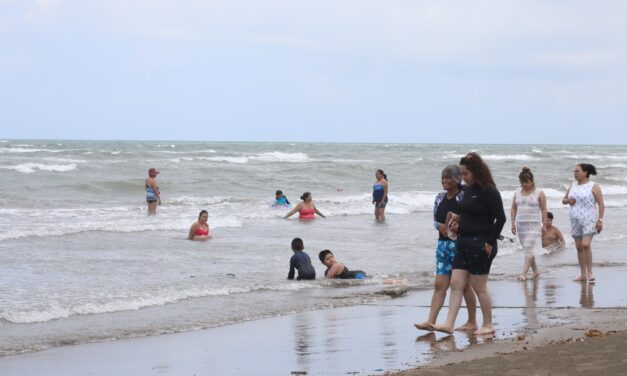 Reportan playas limpias y sin afectaciones en Antón Lizardo