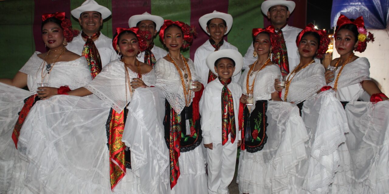 Color, tradición y talento llenan la Plaza de la Cultura en la Expo Feria Coatza 2026
