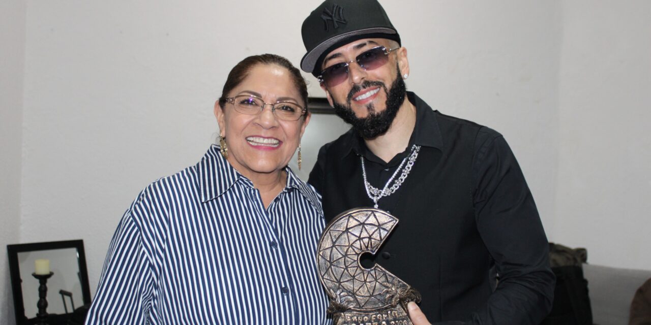 Sinfónico y explosivo: Yandel arrasa en la Expo Feria Coatza 2026