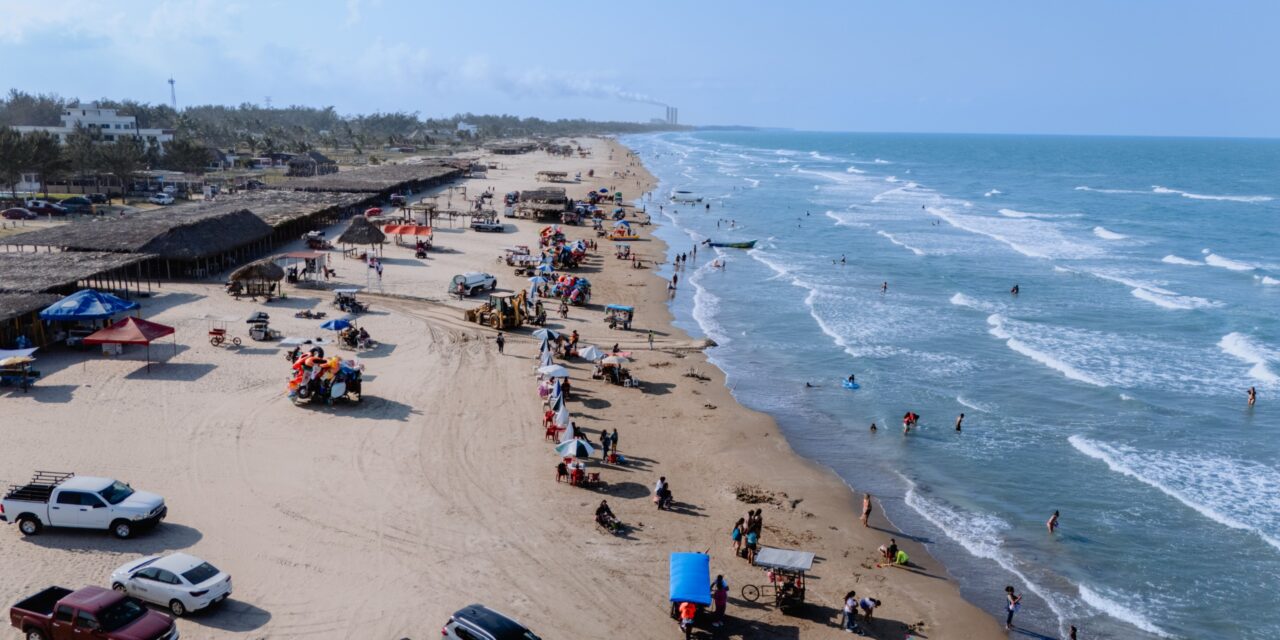 Incrementa afluencia turística en Tuxpan; playas limpias y seguras por Semana Santa