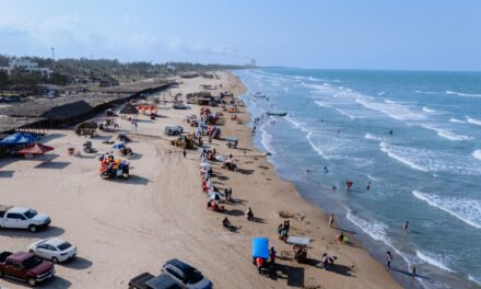 Incrementa afluencia turística en Tuxpan; playas limpias y seguras por Semana Santa