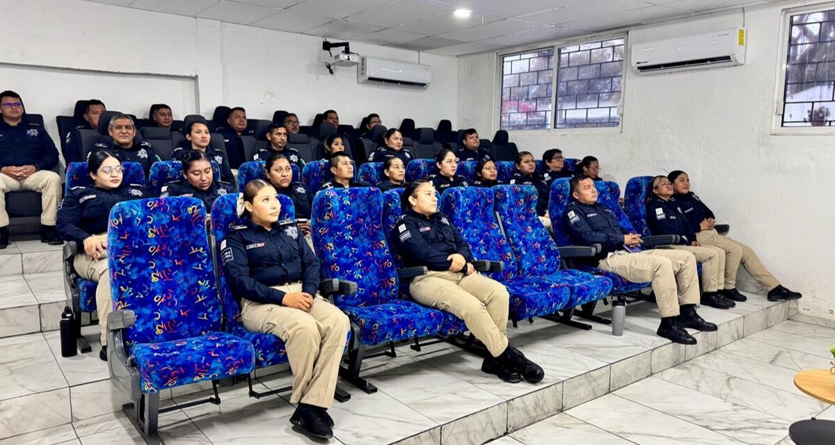 Capacitan a Policía Municipal en materia de atención a personas con discapacidad