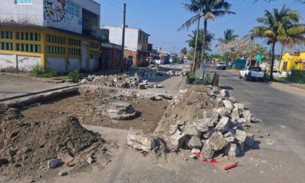 Impulsa Pedro Miguel Rosaldo saneamiento y acciones para mejorar el abasto de agua en la zona poniente de Coatzacoalcos