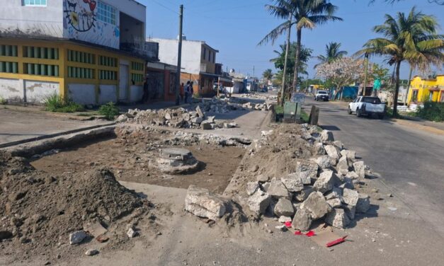 Impulsa Pedro Miguel Rosaldo saneamiento y acciones para mejorar el abasto de agua en la zona poniente de Coatzacoalcos