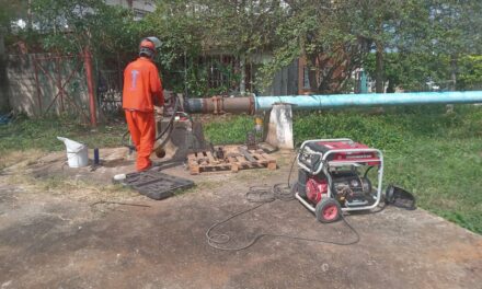 Mantiene CMAS rehabilitación de la línea de 18 pulgadas y refuerza abastecimiento con pipas en el poniente de la ciudad