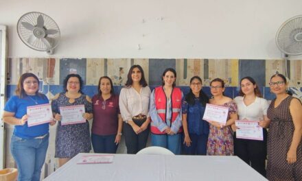 Sonia Marie impulsa la inclusión: concluye en DIF Coatzacoalcos Taller de Lengua de Señas Mexicana (LSM)
