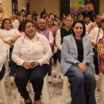 Presidenta del DIF Coatzacoalcos corona a 40 reinas y reyes infantiles de la primavera 2026