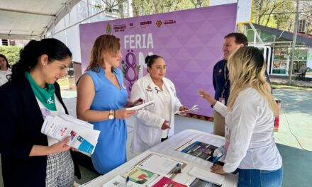 Feria Por la salud de todas acerca servicios médicos y orientación a mujeres