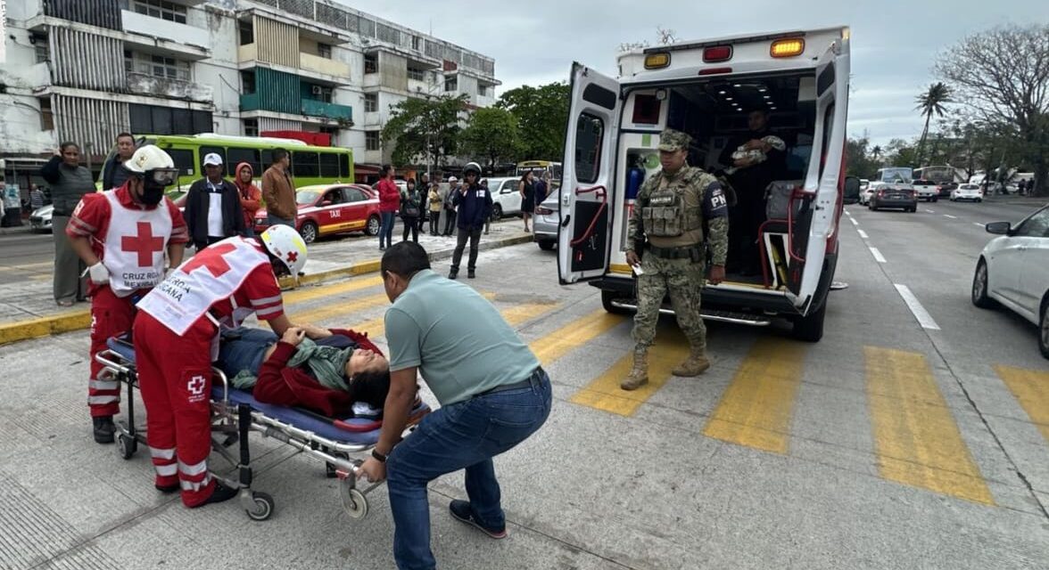 Atiende SSP de manera inmediata a madre de familia y su bebé tras atropellamiento