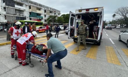 Atiende SSP de manera inmediata a madre de familia y su bebé tras atropellamiento