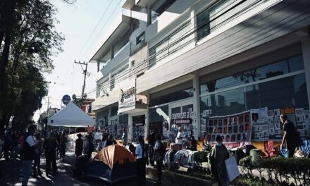Astrolabio Político