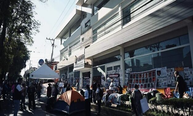 Astrolabio Político