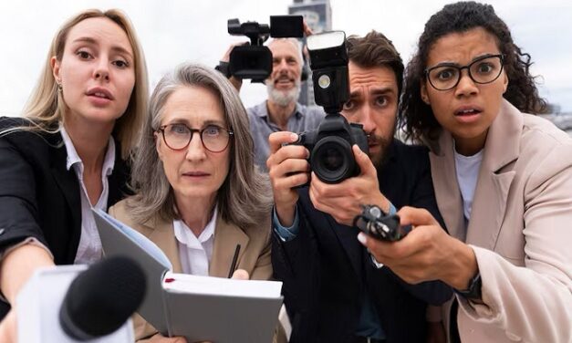 Astrolabio Político