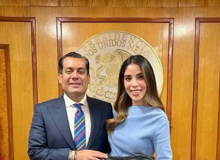 Astrolabio Político