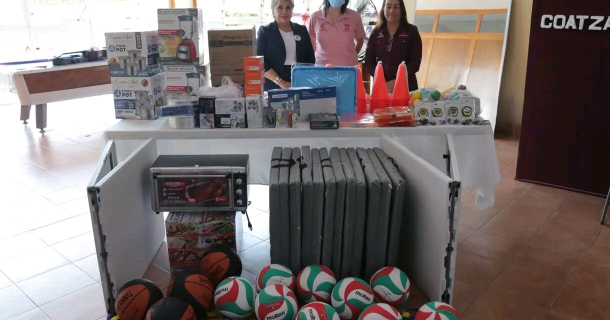 DIF Coatzacoalcos beneficia a más de 250 usuarios del CAM con el programa de Atención a Grupos Prioritarios