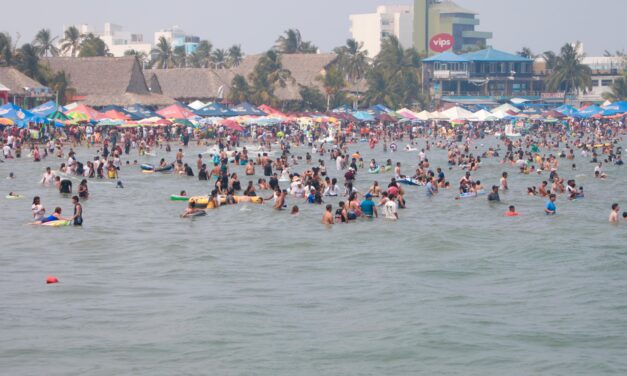 Astrolabio Político