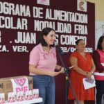 Sonia Marie encabeza entrega de apoyo alimentario en escuelas públicas de Coatzacoalcos
