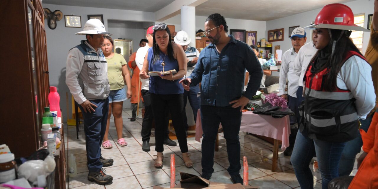 Atiende Pedro Miguel Rosaldo inundaciones en Coatzacoalcos y coordina acciones para apoyar a familias afectadas