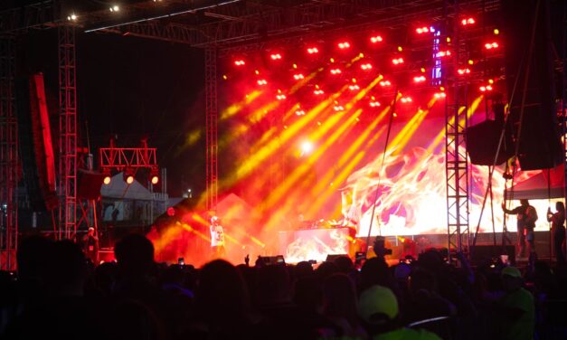 “Puro Reguetón” incendia Coatza: baile, ‘beats’ y una noche que hizo historia en la Expo Feria 2026