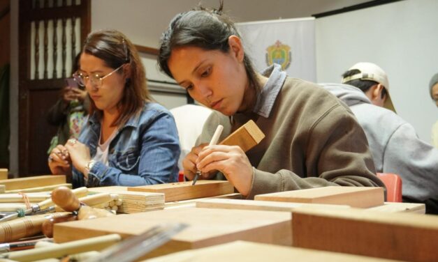 Participa en los Laboratorios Creativos de Talla en madera en Xalapa y Veracruz