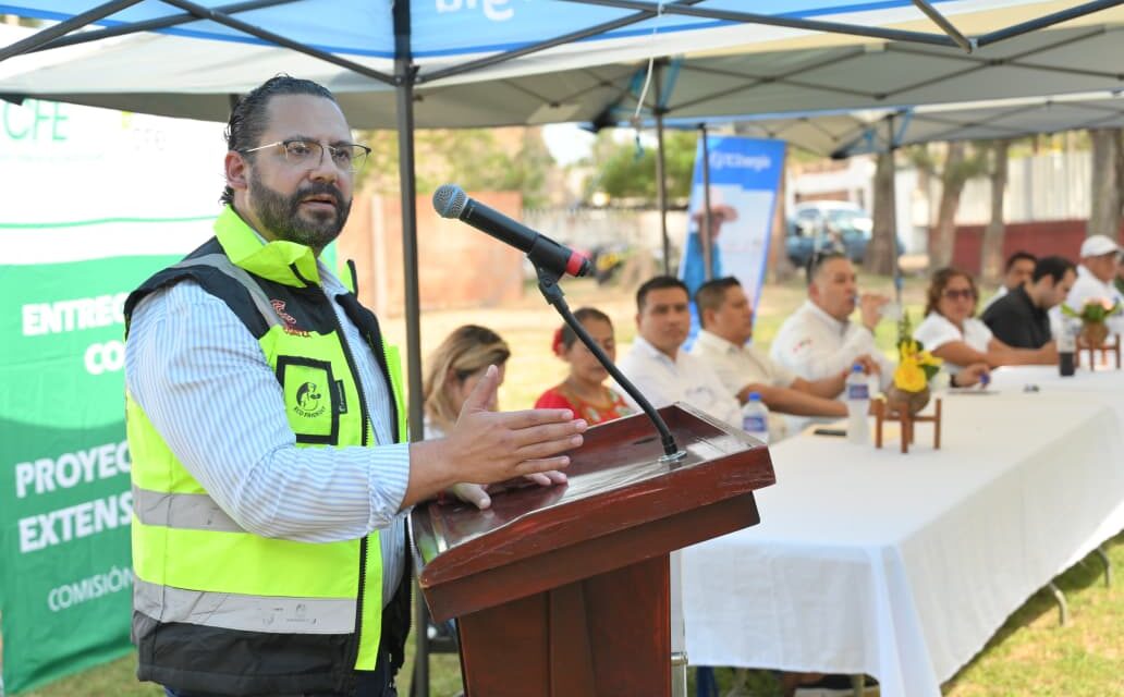 Destaca Pedro Miguel Rosaldo coordinación con Federación, sector energético y comunidad en obras educativas