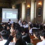 Promueve SEV uso consciente de redes sociales entre estudiantes de bachillerato