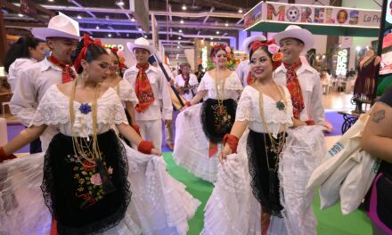 Tradición viva de Veracruz se comparte en el Tianguis Turístico