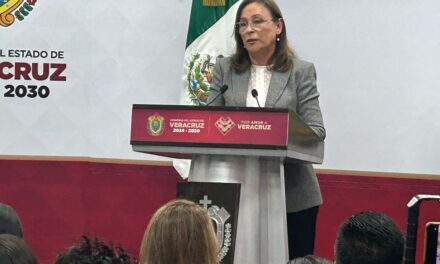 Estado atiende bloqueo de transportistas en carretera Córdoba–Veracruz a la altura de Rancho Trejo
