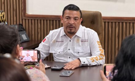 Arranca en Xalapa credencialización del Servicio Universal de Salud: Gómez Cazarín