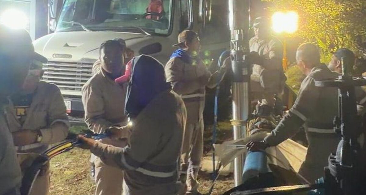 CMAS restablece servicio de agua en el poniente tras la rehabilitación del pozo 2 y reparación de fuga en la línea de 18