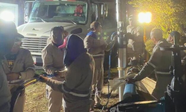 CMAS restablece servicio de agua en el poniente tras la rehabilitación del pozo 2 y reparación de fuga en la línea de 18