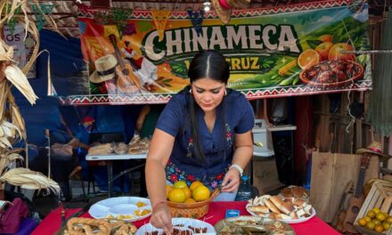 Sabores y tradición reciben a visitantes en el Pabellón Cultural de la Expo Feria Coatza 2026