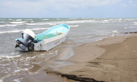 Politizan presencia de hidrocarburos en las playas de Veracruz señalan pescadores