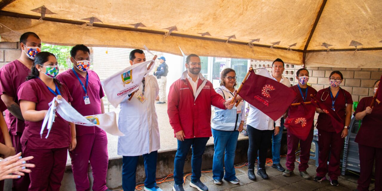 Arrancan servicios de la Unidad Médica Móvil de Pemex en Coatzacoalcos