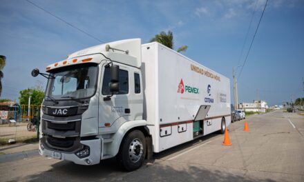 Llega Unidad Médica Móvil a Ciudad Olmeca para brindar atención médica gratuita
