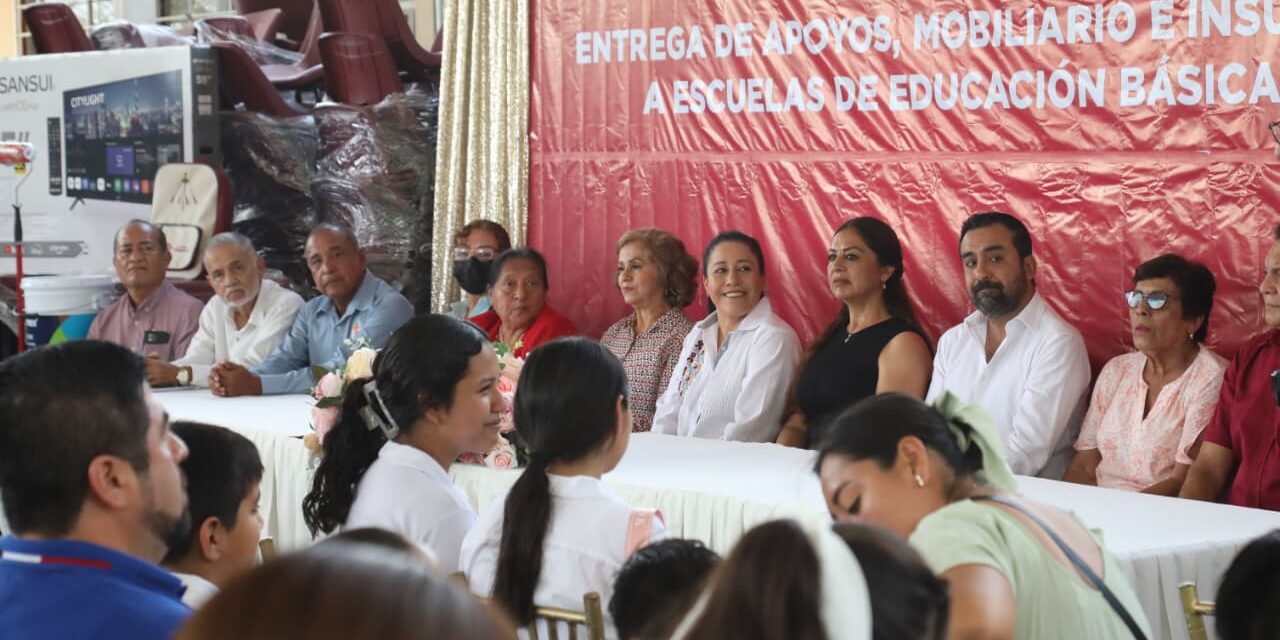 En Veracruz no hay escuelas olvidadas: Transformando la Educación dignifica espacios en la Huasteca