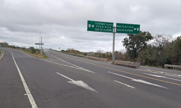 Realizará SICT maniobras controladas en banco de materiales de Alto Lucero por obra carretera