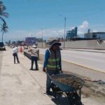 Intensifican labores de mantenimiento vial y limpieza en puntos estratégicos de Coatzacoalcos