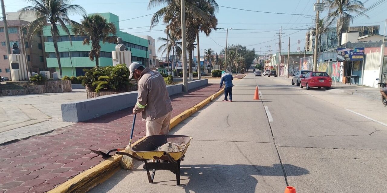 Intensifican operativos de limpieza y supervisión en Coatzacoalcos para erradicar tiraderos clandestinos
