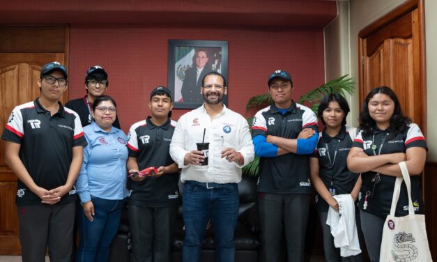 Alcalde Pedro Miguel Rosaldo respalda el talento de la escudería “TechRacers 85” del CBTIS 85