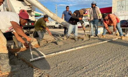 Mantienen frentes de obra activos en tres sectores de Coatzacoalcos dentro de la meta “Cero Baches”