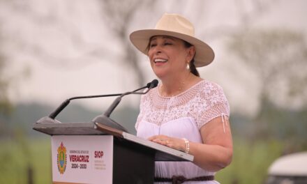 Los chinantecos también son veracruzanos: Rocío Nahle arranca obras carreteras en Tierra Blanca
