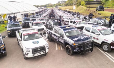 Veracruz invierte en nuevas unidades y depura parque vehicular para reducir gasto público: Gobernadora