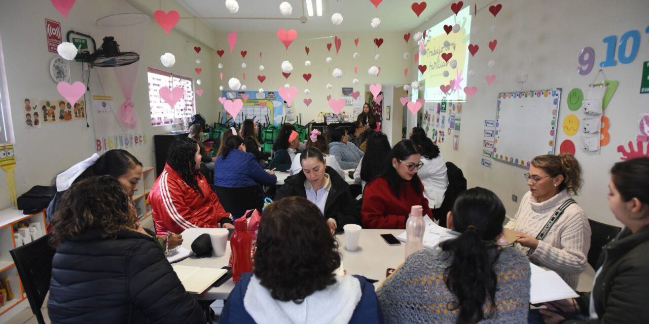 Participan más de 90 mil docentes veracruzanos en estrategia de educación inclusiva