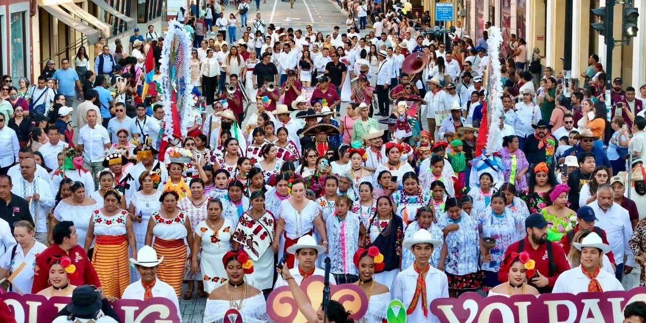 Con majestuoso desfile y fiesta cultural, Yolpaki llegó para quedarse en Veracruz: Rocío Nahle