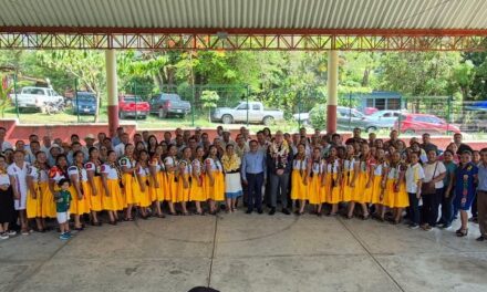 Con presencia en territorio fortalece SEV la educación indígena
